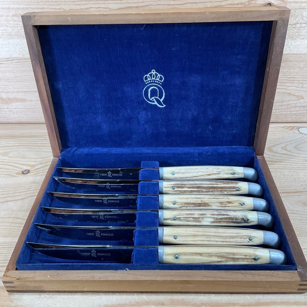 Vintage Six Queen Cutlery Stainless Steel Steak Knives Stag Handle Walnut Box